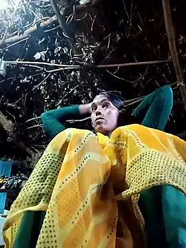 Cutsedi3 online show from 10/30/25, 10:38