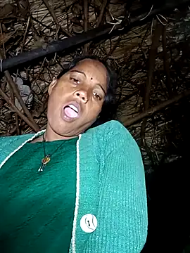 Cutsedi3 online show from 11/16/25, 11:32