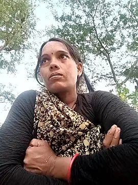 Cutsedi3 online show from 11/23/25, 11:43