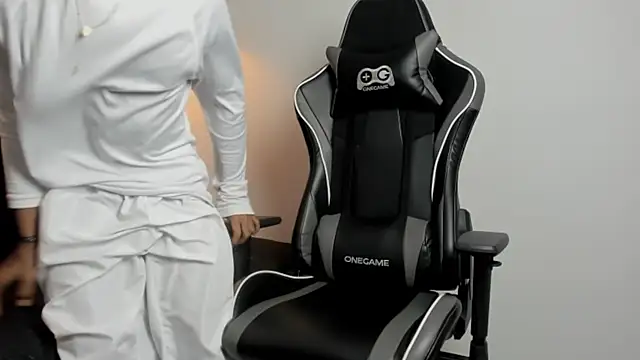 ryder cum23 online show from 10/12/25, 09:36