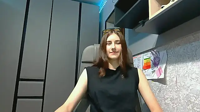 AliceNova online show from 10/12/25, 05:06