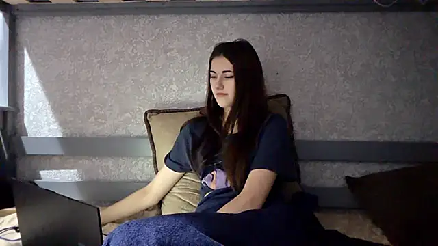 AliceNova online show from 11/25/25, 05:40