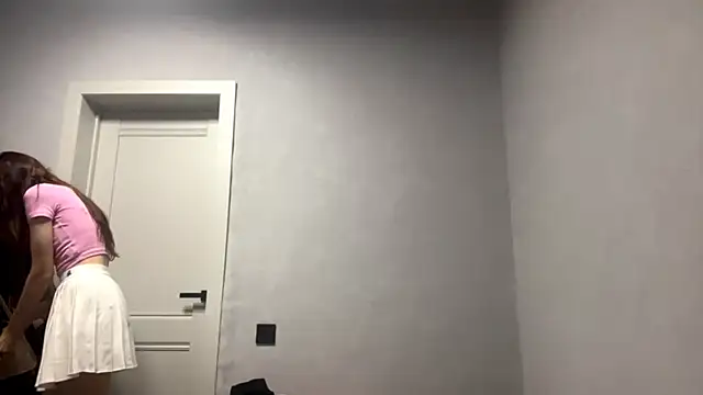 WildPeachh online show from 10/21/25, 06:08