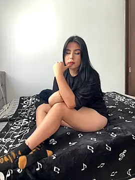 Sienna LaCroixx online show from 10/30/25, 07:47