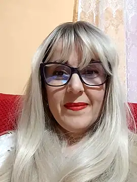 Amelialove42 online show from 10/30/25, 07:25