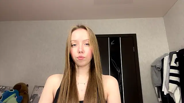 AntoniaMoravick online show from 11/04/25, 07:24