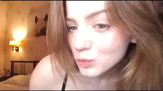 Snapshot of Olivia_Mensy chatting on 10/23/25, 09:02 Olivia Mensy online show from 10/23/25, 09:02