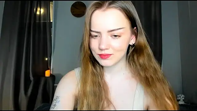 Snapshot of Olivia_Mensy chatting on 10/24/25, 09:38 Olivia Mensy online show from 10/24/25, 09:38