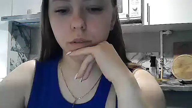 Snapshot of Ladikisss_20 chatting on 10/11/25, 06:23 Ladikisss 20 online show from 10/11/25, 06:23