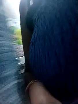 Snapshot of Lal_pari143 chatting on 11/04/25, 12:37 Lal pari143 online show from 11/04/25, 12:37