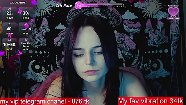 Snapshot of ArianaLight chatting on 10/21/25, 01:56 ArianaLight online show from 10/21/25, 01:56