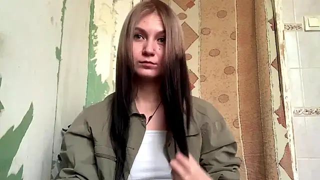 ArianeBhayani online show from 10/18/25, 09:43