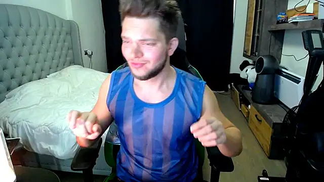 Snapshot of sugar_baby_twunk chatting on 10/20/25, 06:47 sugar baby twunk online show from 10/20/25, 06:47