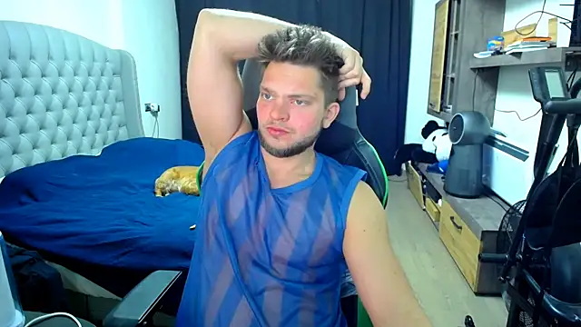 Snapshot of sugar_baby_twunk chatting on 10/21/25, 02:34 sugar baby twunk online show from 10/21/25, 02:34