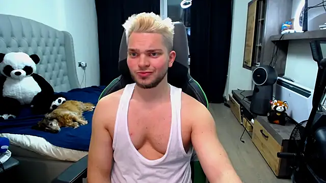 Snapshot of sugar_baby_twunk chatting on 11/05/25, 04:40 sugar baby twunk online show from 11/05/25, 04:40