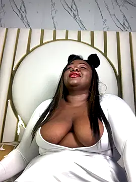 Candy Brown69 online show from 11/04/25, 12:04