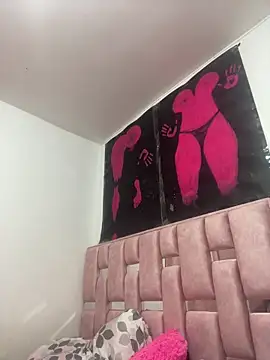 Snapshot of abby_moss_2 chatting on 10/27/25, 01:48 abby moss 2 online show from 10/27/25, 01:48