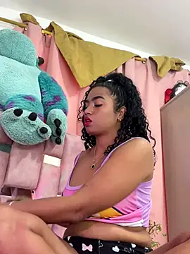 Snapshot of abby_moss_2 chatting on 10/30/25, 05:13 abby moss 2 online show from 10/30/25, 05:13