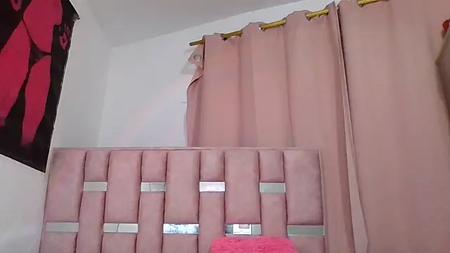 Snapshot of abby_moss_2 chatting on 11/27/25, 05:09 abby moss 2 online show from 11/27/25, 05:09