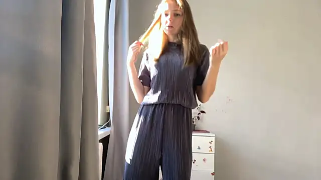  petaI online show from 10/22/25, 06:02