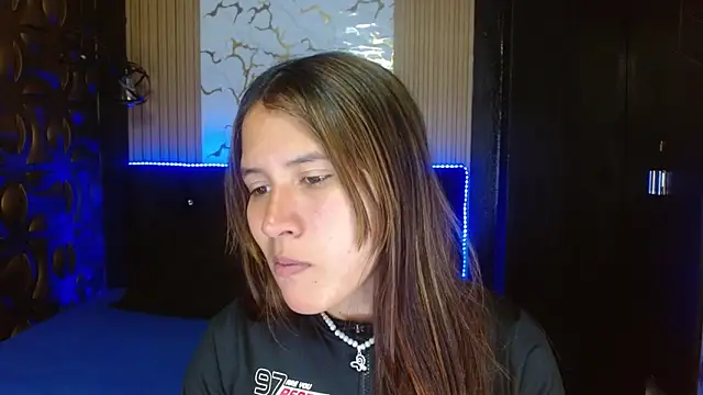 Snapshot of tinibunny chatting on 10/19/25, 07:36 tinibunny online show from 10/19/25, 07:36