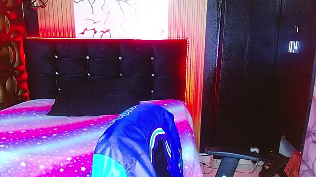 Snapshot of tinibunny chatting on 11/02/25, 07:16 tinibunny online show from 11/02/25, 07:16