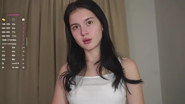 Snapshot of FluffKitty chatting on 11/23/25, 08:08 FluffKitty online show from 11/23/25, 08:08