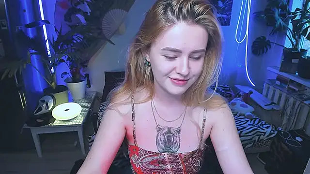 Alexa  Pirs online show from 11/06/25, 11:55