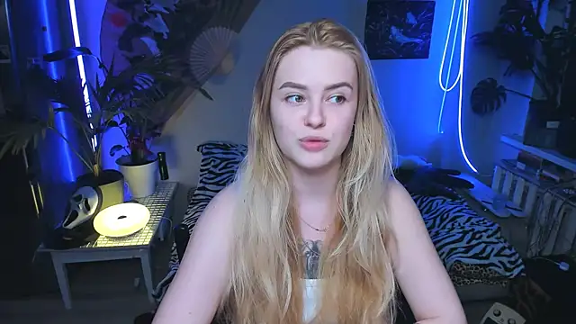 Alexa  Pirs online show from 11/09/25, 03:10