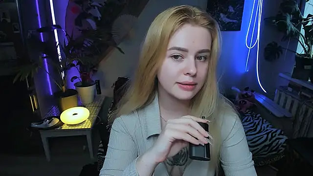 Alexa  Pirs online show from 11/14/25, 12:15