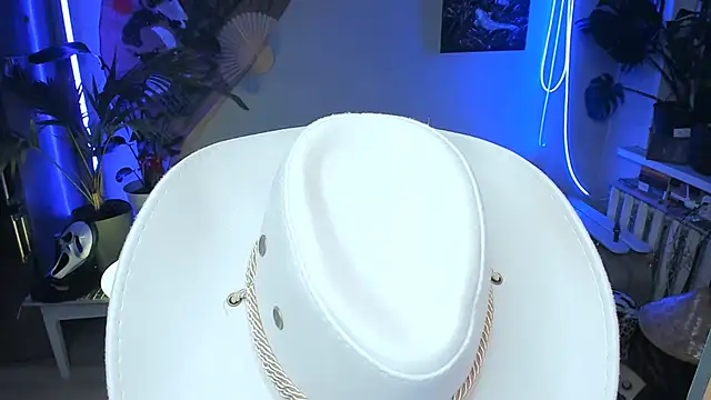 Alexa  Pirs online show from 11/27/25, 02:08