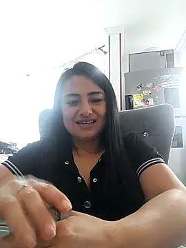 Snapshot of solerpamela chatting on 10/12/25, 09:25 solerpamela online show from 10/12/25, 09:25