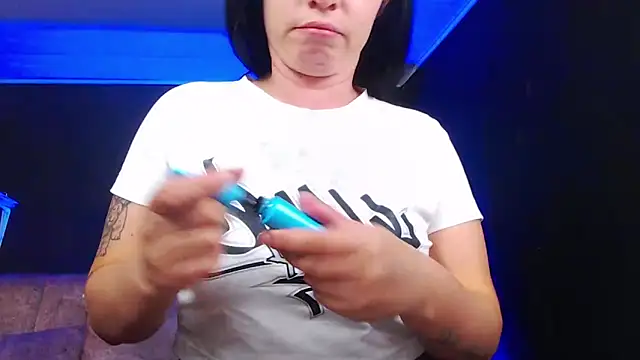 Snapshot of Liastark chatting on 11/29/25, 06:33 Liastark online show from 11/29/25, 06:33