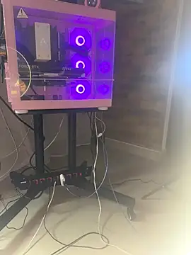 Snapshot of Swweet_Miia1 chatting on 11/12/25, 02:12 Swweet Miia1 online show from 11/12/25, 02:12