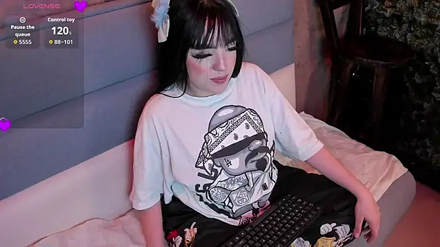 Snapshot of bubble__angel__ chatting on 11/14/25, 11:31 bubble angel online show from 11/14/25, 11:31