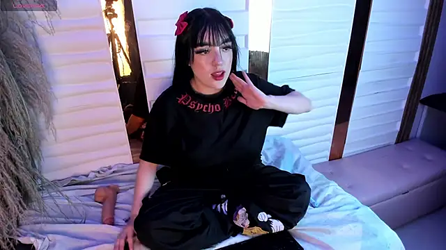 Snapshot of bubble__angel__ chatting on 11/18/25, 11:58 bubble angel online show from 11/18/25, 11:58