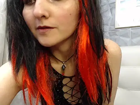 Snapshot of Merlyna_Cat chatting on 10/14/25, 02:29 Merlyna Cat online show from 10/14/25, 02:29
