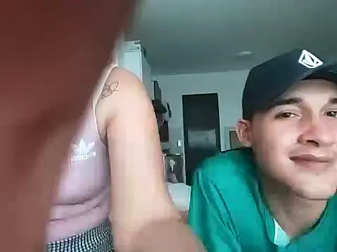 Snapshot of Cev_Am99 chatting on 11/21/25, 06:06 Cev Am99 online show from 11/21/25, 06:06