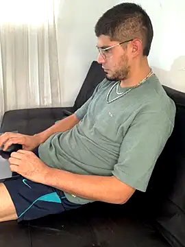 Snapshot of mirallesandbig chatting on 10/23/25, 09:24 mirallesandbig online show from 10/23/25, 09:24