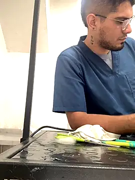 Snapshot of mirallesandbig chatting on 11/13/25, 05:23 mirallesandbig online show from 11/13/25, 05:23