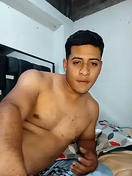 Snapshot of juan_kalmio chatting on 10/10/25, 02:21 juan kalmio online show from 10/10/25, 02:21