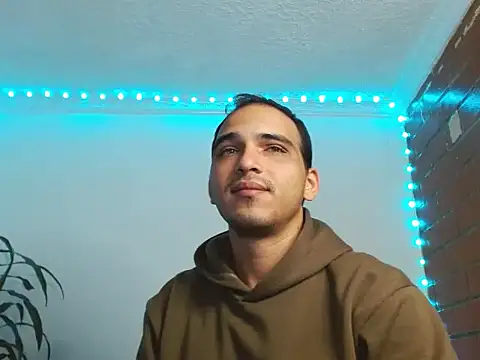 Maax3023 online show from 10/19/25, 01:12