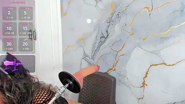 elizabeth liones  online show from 10/29/25, 03:42