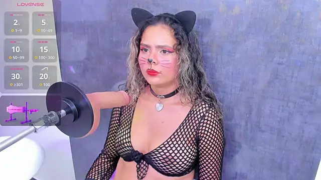 elizabeth liones  online show from 10/31/25, 12:33