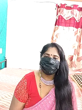 Snapshot of tamil-aunt chatting on 11/03/25, 03:30 tamil-aunt online show from 11/03/25, 03:30