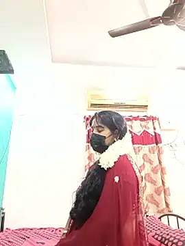 Snapshot of tamil-aunt chatting on 11/23/25, 03:34 tamil-aunt online show from 11/23/25, 03:34