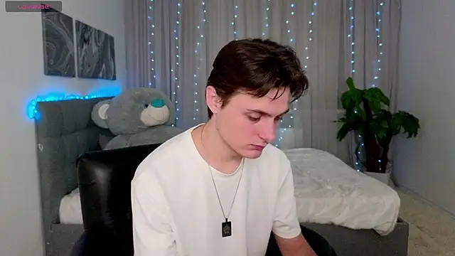 GGimperator  online show from 10/21/25, 09:32