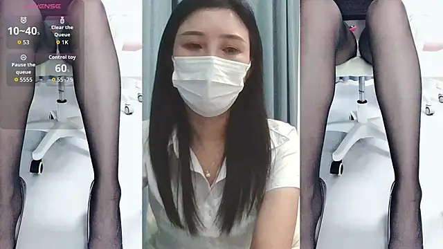 Snapshot of dingding001 chatting on 10/17/25, 06:05 dingding001 online show from 10/17/25, 06:05