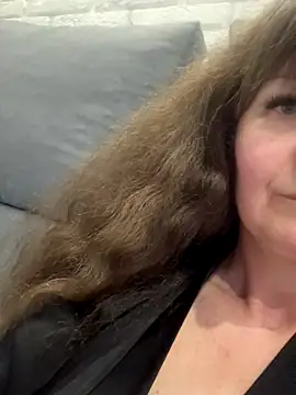 Butterfly8385 online show from 10/17/25, 08:55