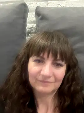 Butterfly8385 online show from 10/28/25, 07:49